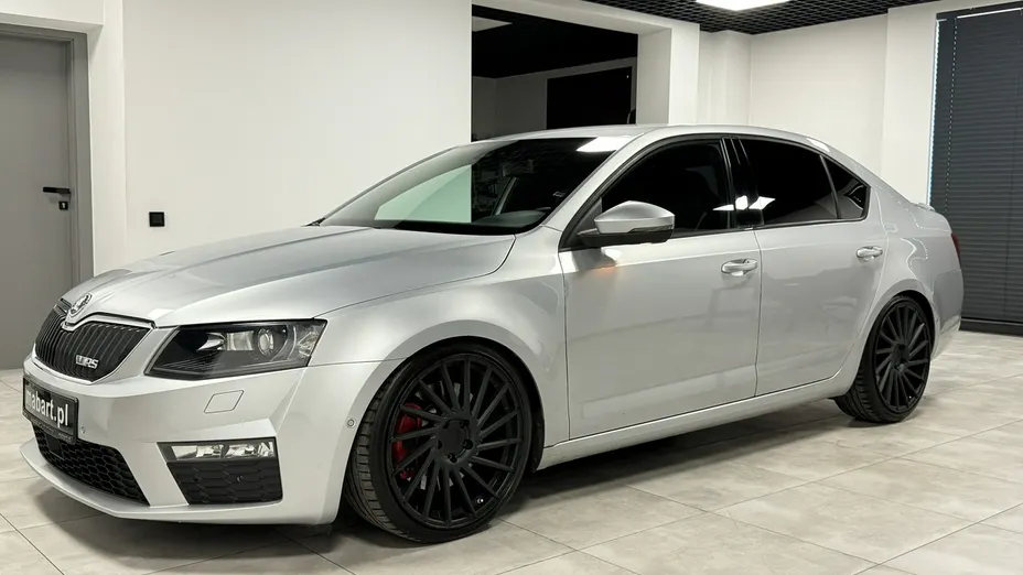 SKODA Octavia -