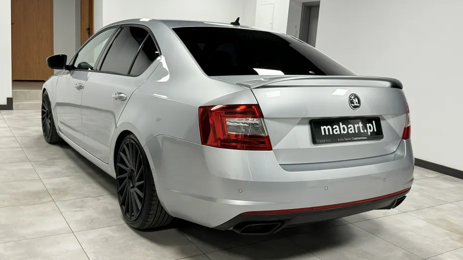 SKODA Octavia -