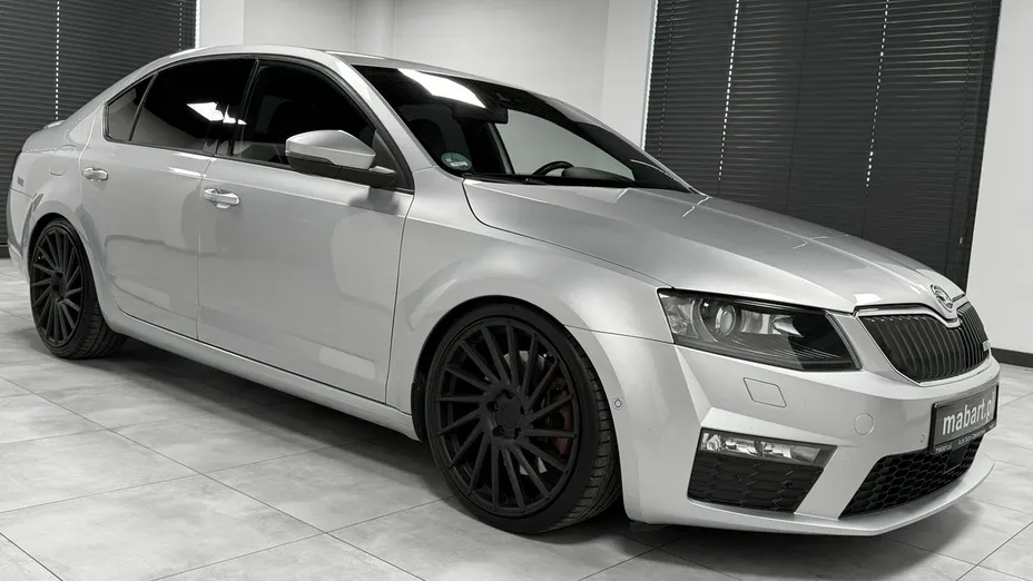 SKODA Octavia -