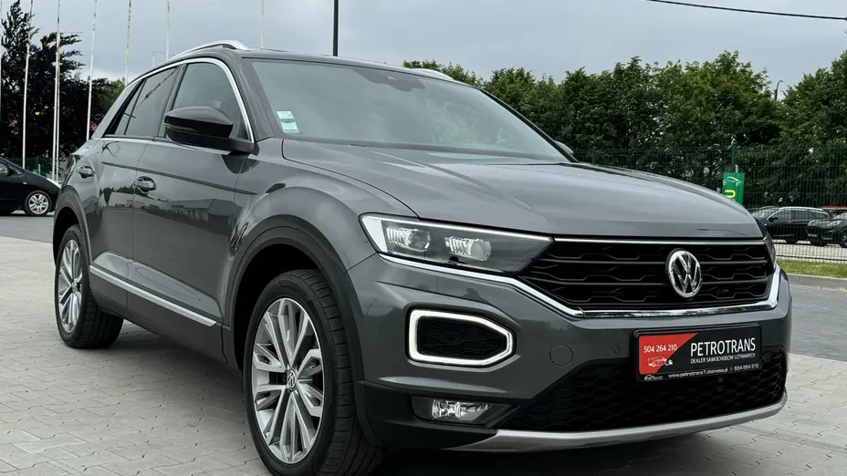 VOLKSWAGEN T-ROC -