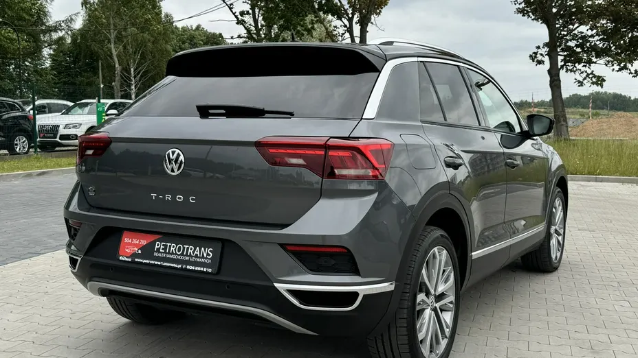 VOLKSWAGEN T-ROC -