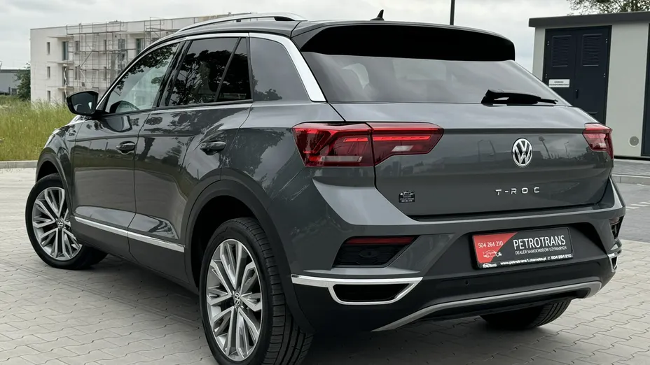 VOLKSWAGEN T-ROC -