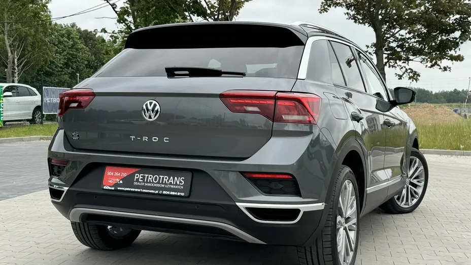 VOLKSWAGEN T-ROC -