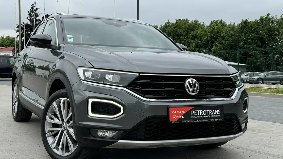 VOLKSWAGEN T-ROC -