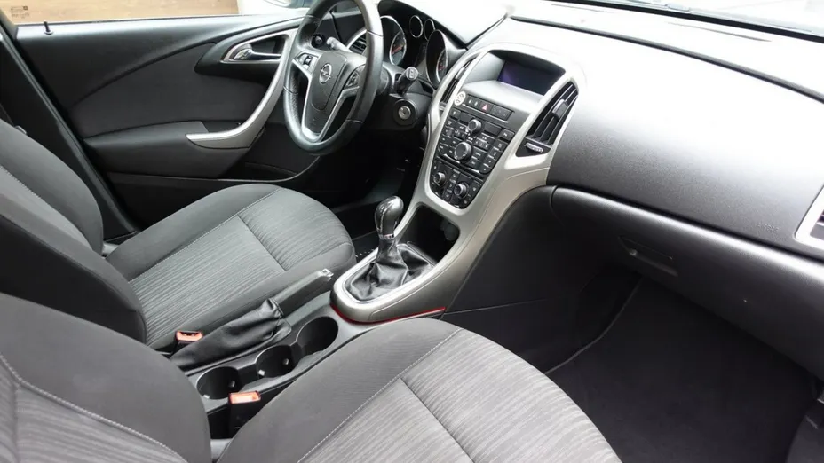 OPEL Astra -