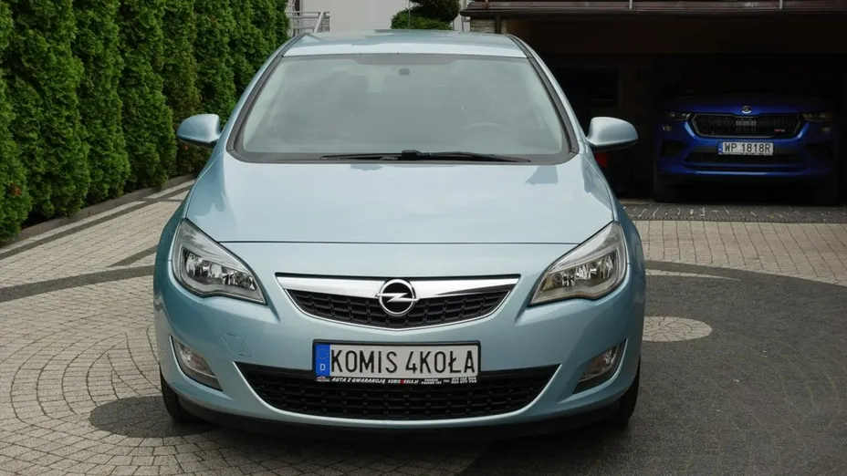 OPEL Astra -