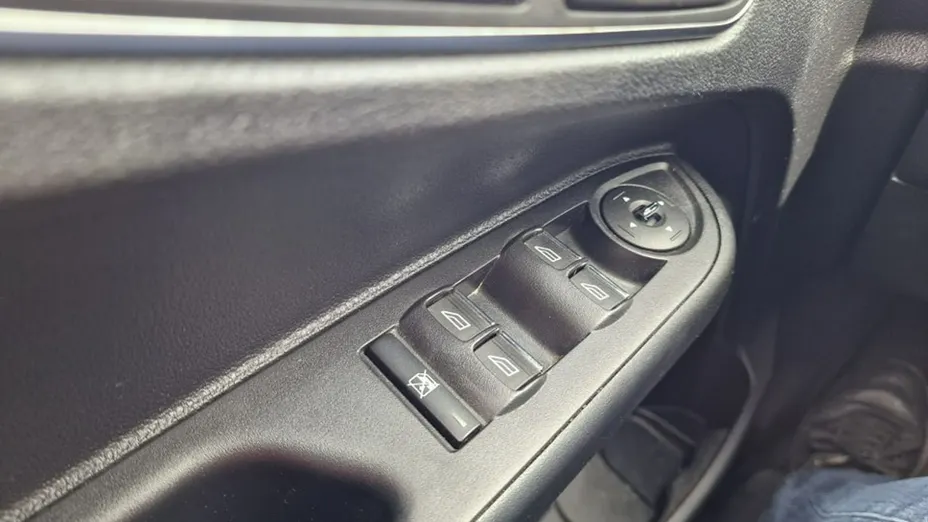 FORD B-MAX -