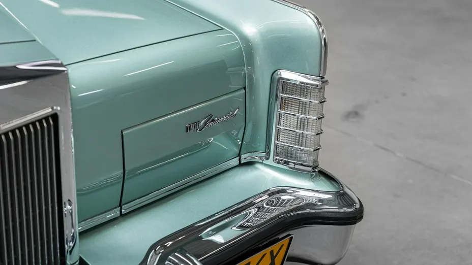 LINCOLN Continental -