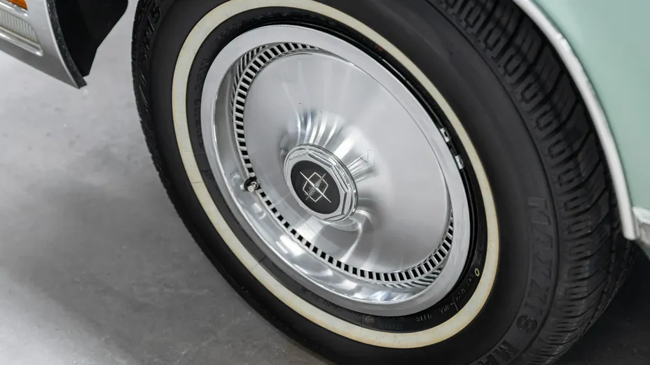 LINCOLN Continental -