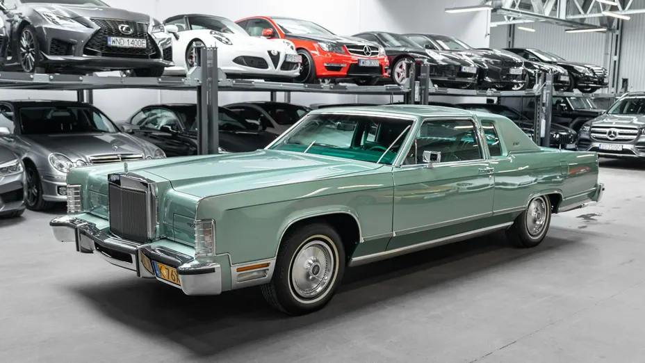 LINCOLN Continental -