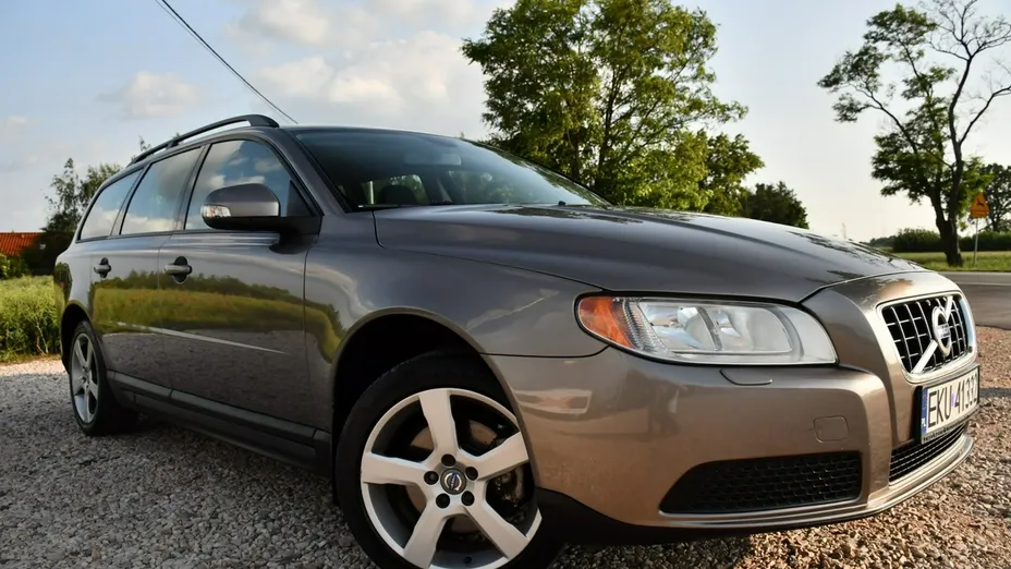 VOLVO V70 -
