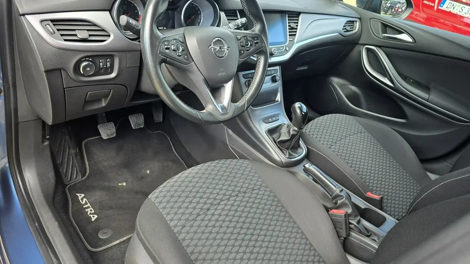 OPEL Astra -