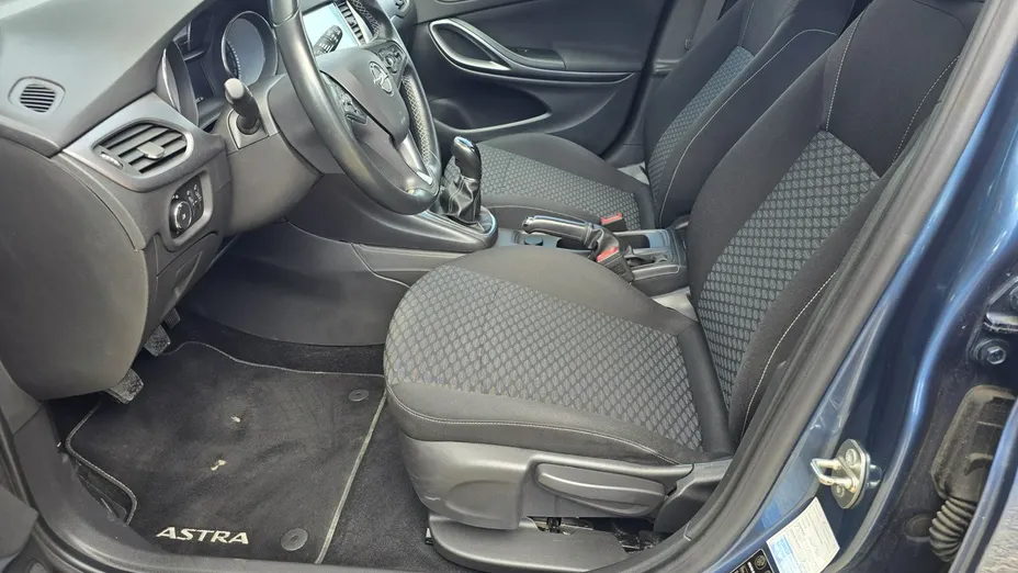 OPEL Astra -