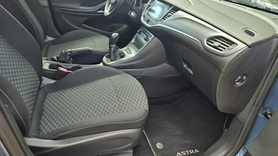 OPEL Astra -