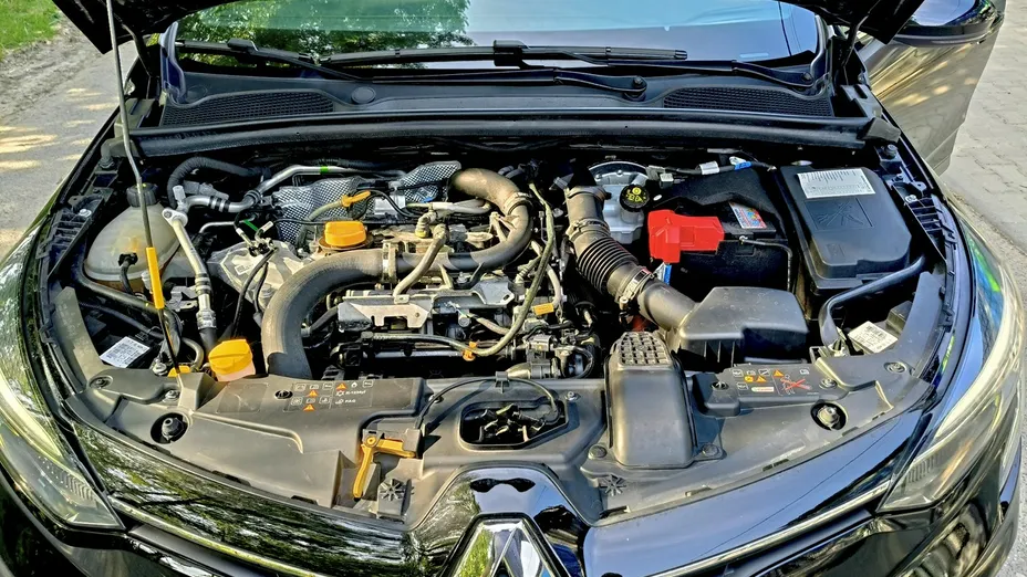 RENAULT Clio -