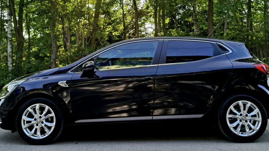RENAULT Clio -