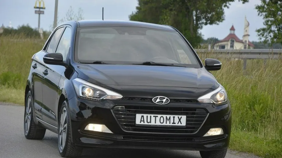 HYUNDAI i20 -