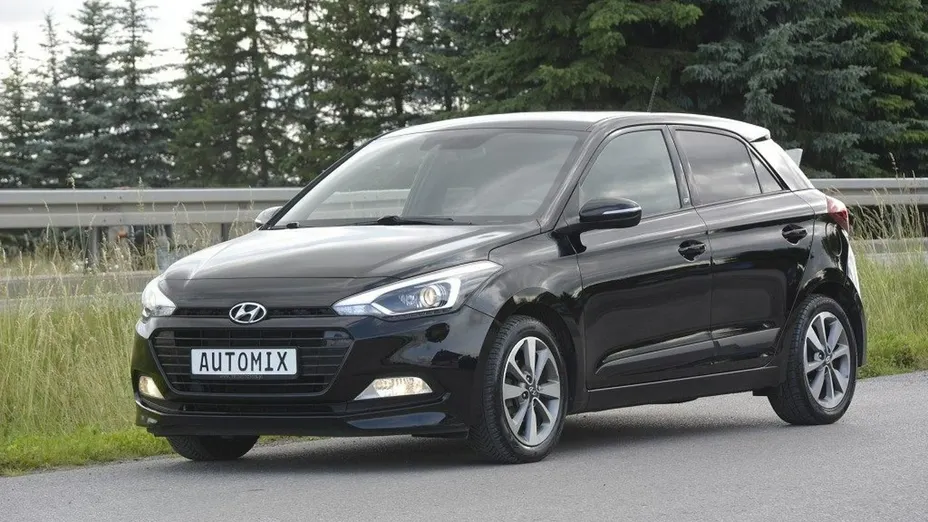 HYUNDAI i20 -