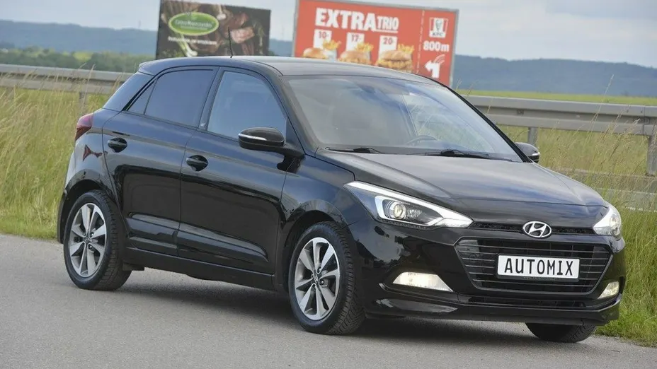 HYUNDAI i20 -