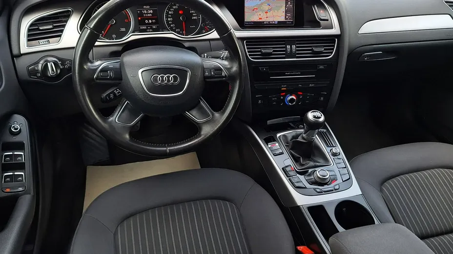 AUDI A4 -