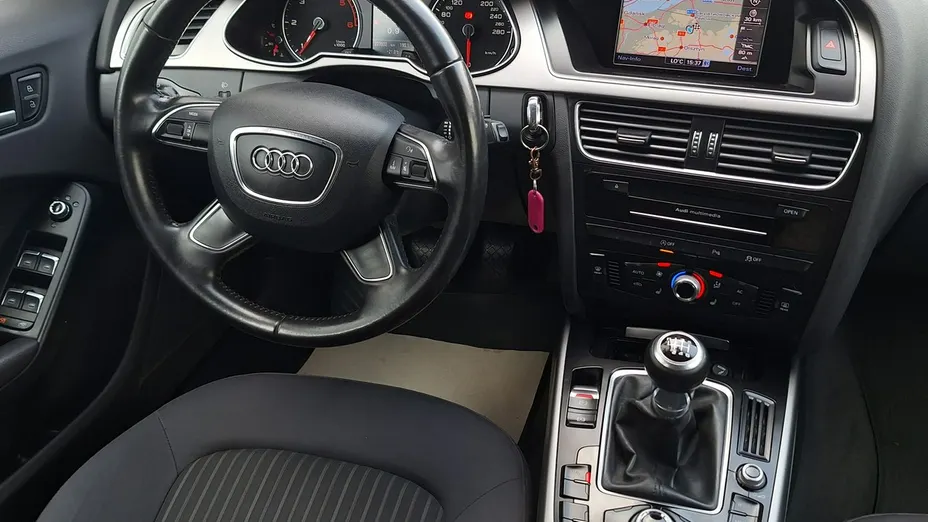AUDI A4 -