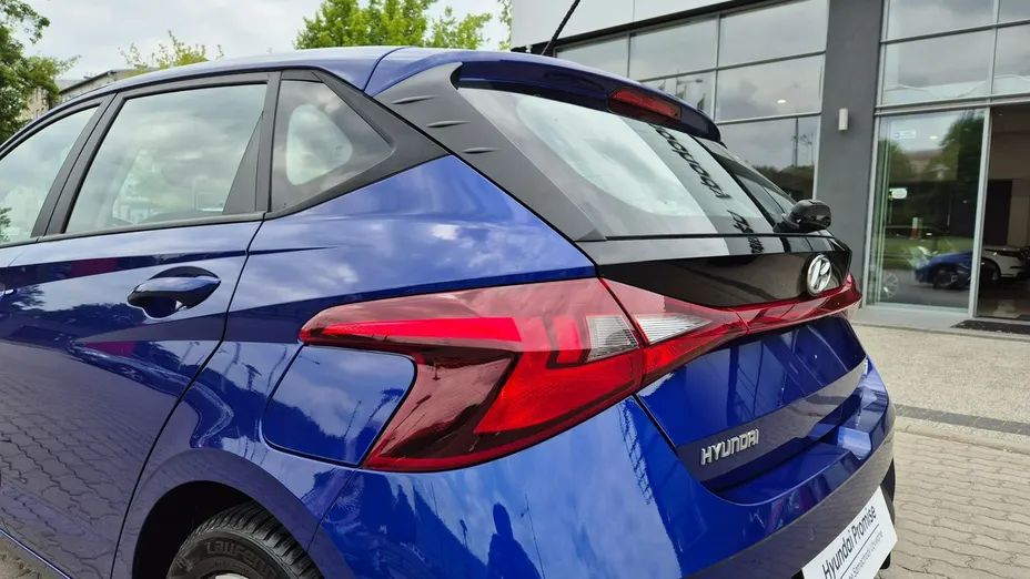 HYUNDAI i20 -