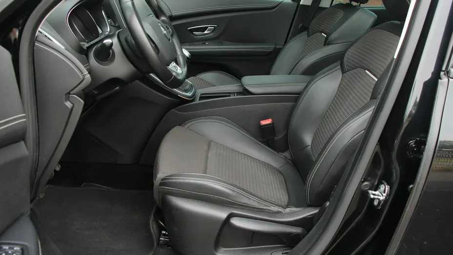 RENAULT Grand Scenic -