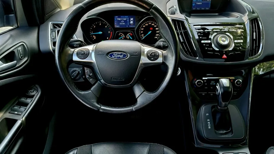 FORD Kuga -