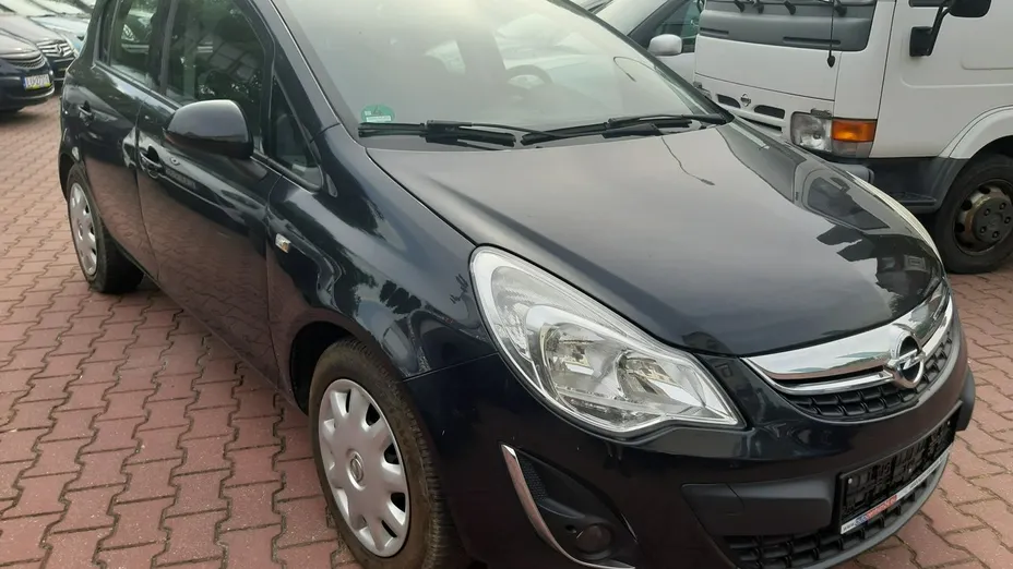 OPEL Corsa -