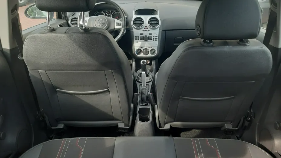 OPEL Corsa -