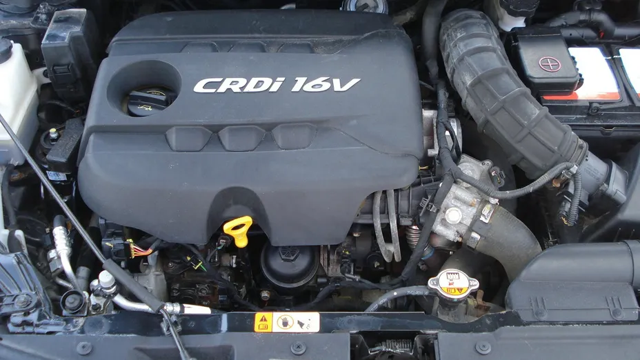 HYUNDAI i30 -