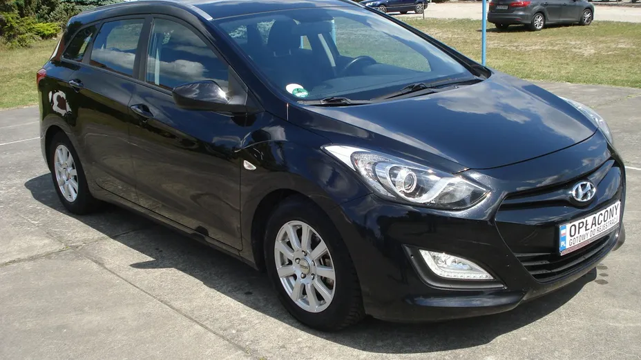 HYUNDAI i30 -