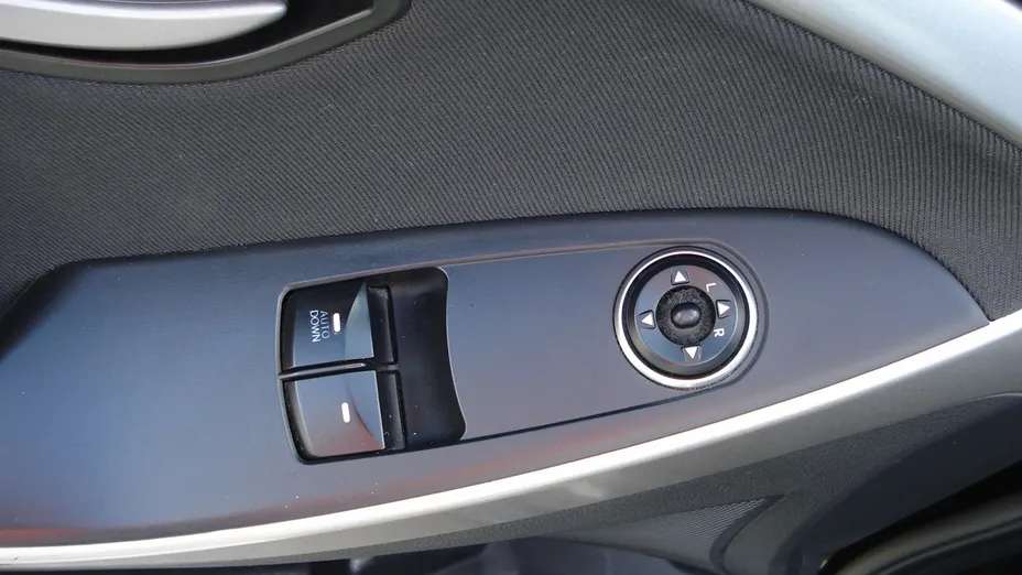 HYUNDAI i30 -