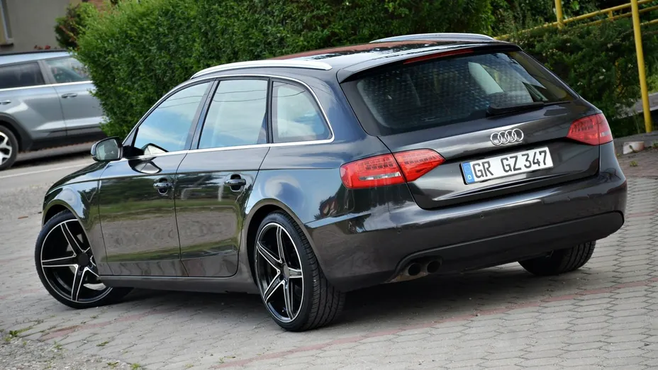 AUDI A4 Avant -
