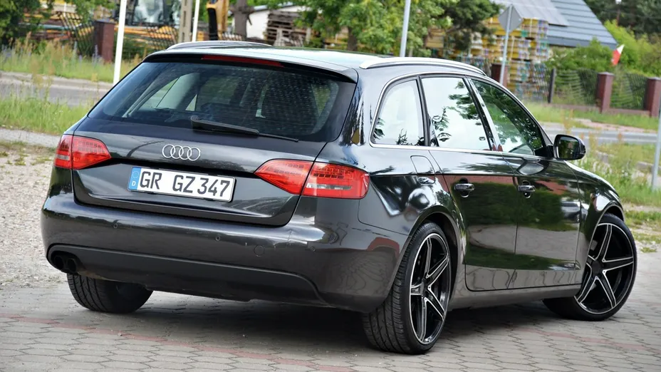 AUDI A4 Avant -