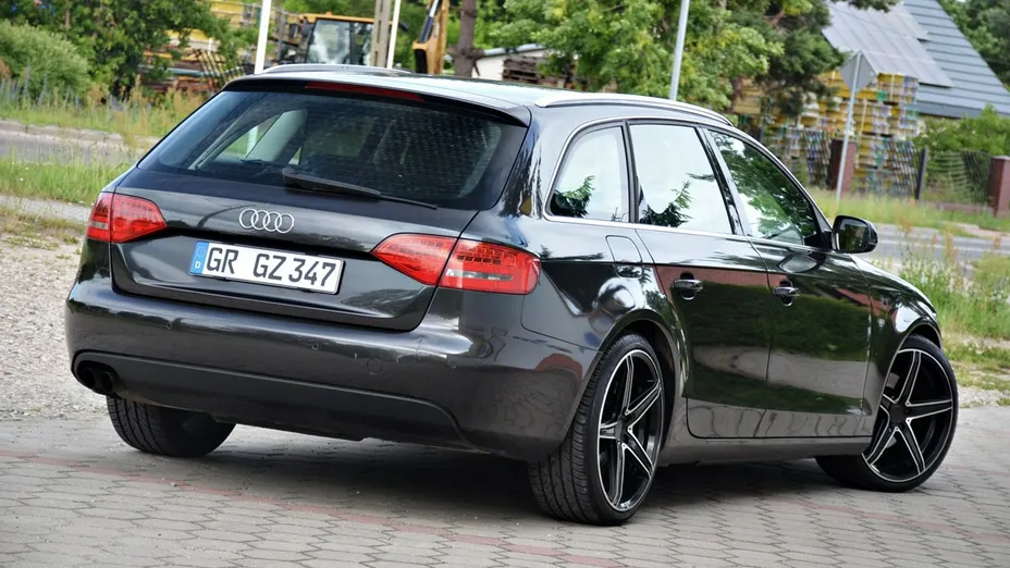 AUDI A4 Avant -