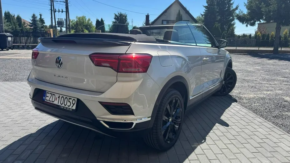 VOLKSWAGEN T-ROC -