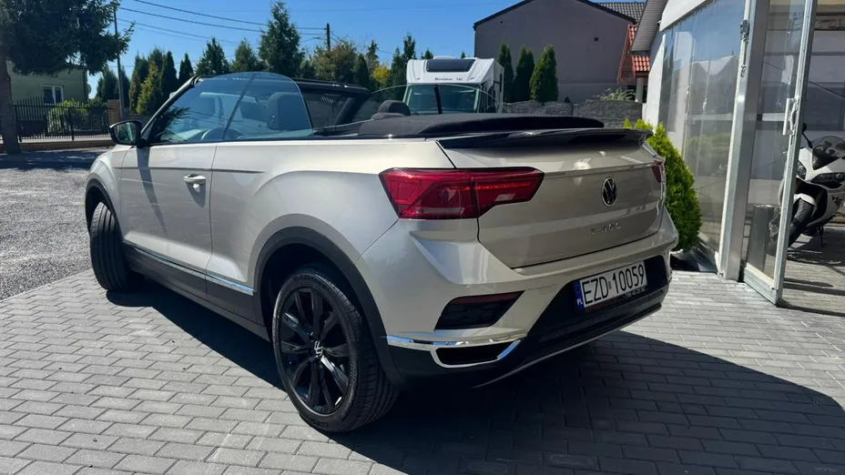 VOLKSWAGEN T-ROC -