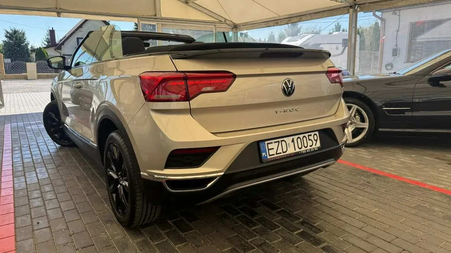 VOLKSWAGEN T-ROC -