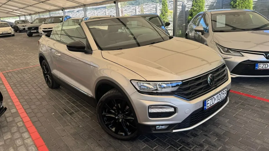 VOLKSWAGEN T-ROC -