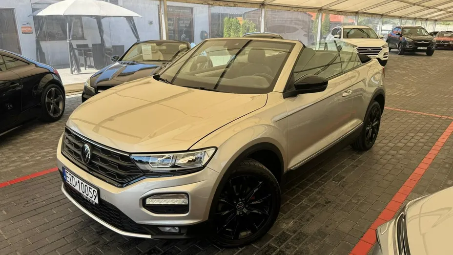 VOLKSWAGEN T-ROC -
