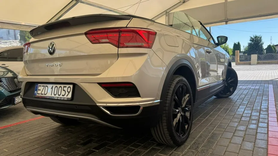 VOLKSWAGEN T-ROC -