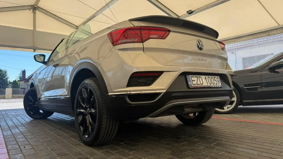 VOLKSWAGEN T-ROC -