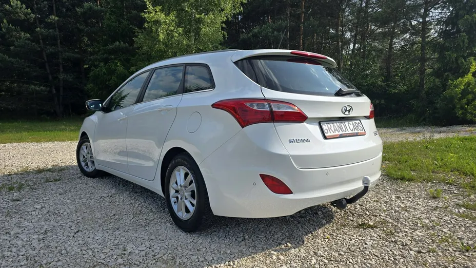 HYUNDAI i30 -