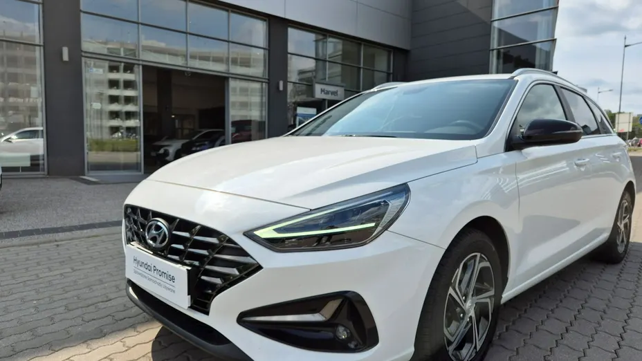 HYUNDAI i30 -