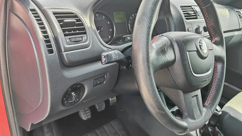 SKODA Fabia -