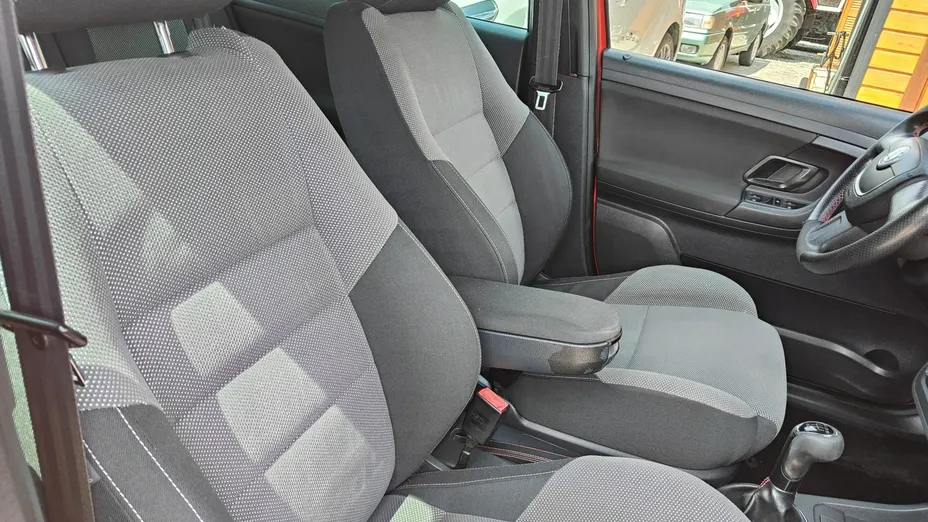 SKODA Fabia -