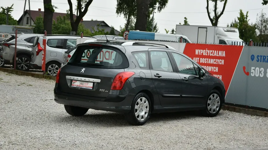 PEUGEOT 308 -