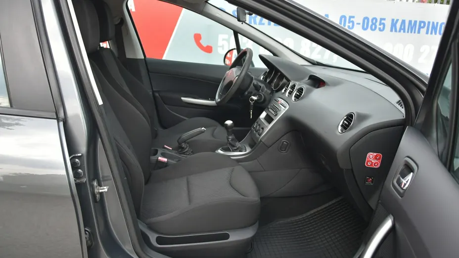 PEUGEOT 308 -