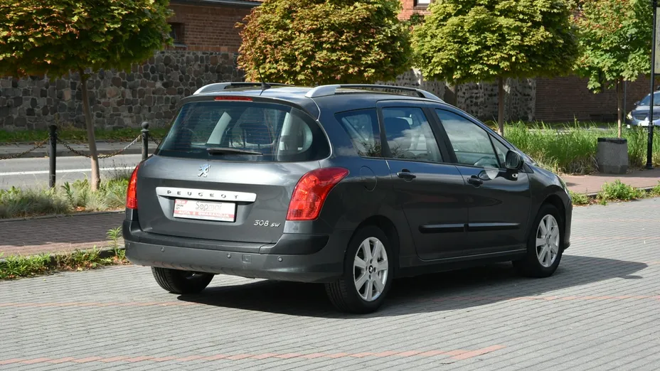 PEUGEOT 308 -